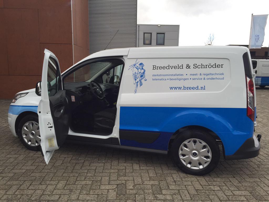 Breedveld_Tech's tweet image. Vandaag heeft @ardeaauto 3 nieuwe #connect afgeleverd aan @Breedveld_Tech. Wij wensen de berijders veel veilige km&apos;s!