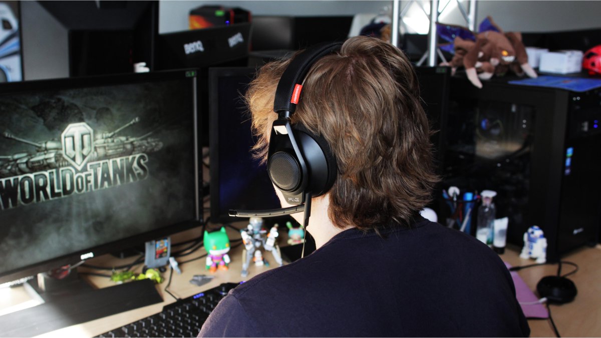 RIGGaming's tweet photo. Another great Thursday to do some #gaming! Show us your #RIGsInUse while you game or work! #plantronicsgaming #rig http://t.co/fYA5p3d6T0