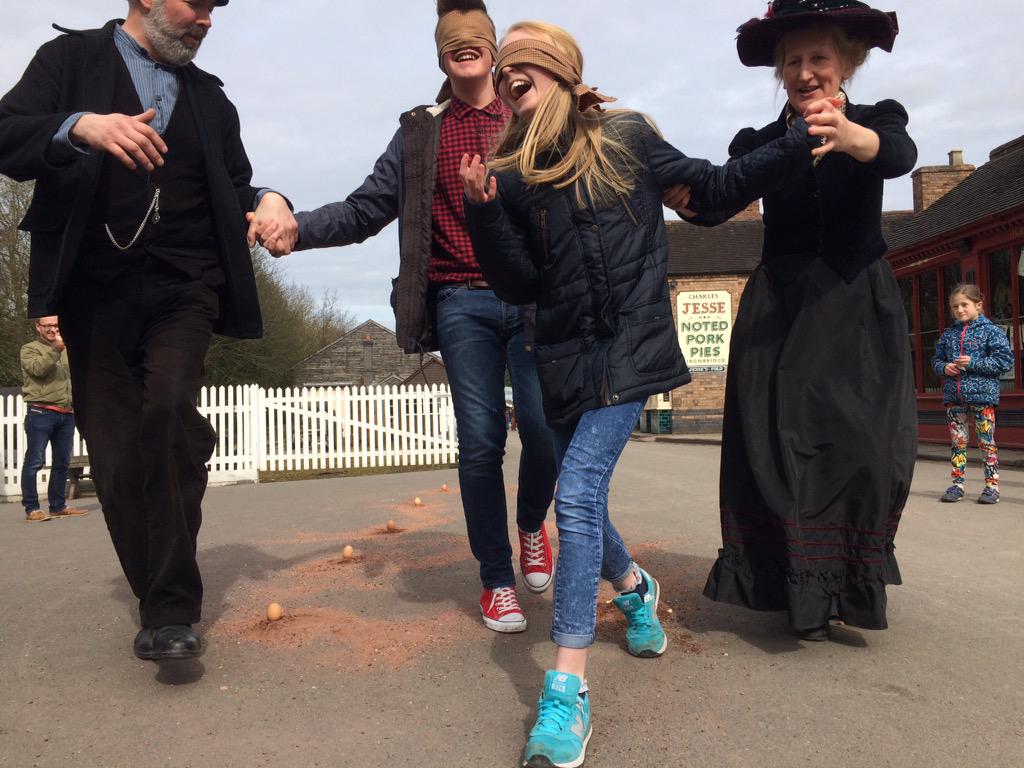 Laura Simcox tweet media