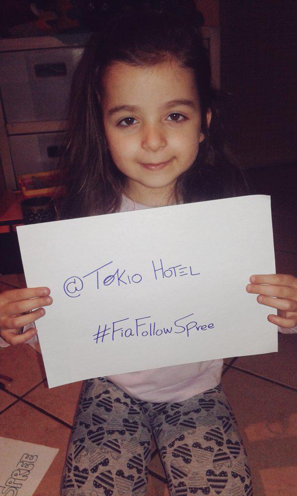 IvonneAlien's tweet photo. @tokiohotel @hardroses @melsalien @giulia__succi @ListingFlavia @Ema_Dani_  @Humanoid_Heart  #FiaFollowSpree http://t.co/8aZTvk8WLd