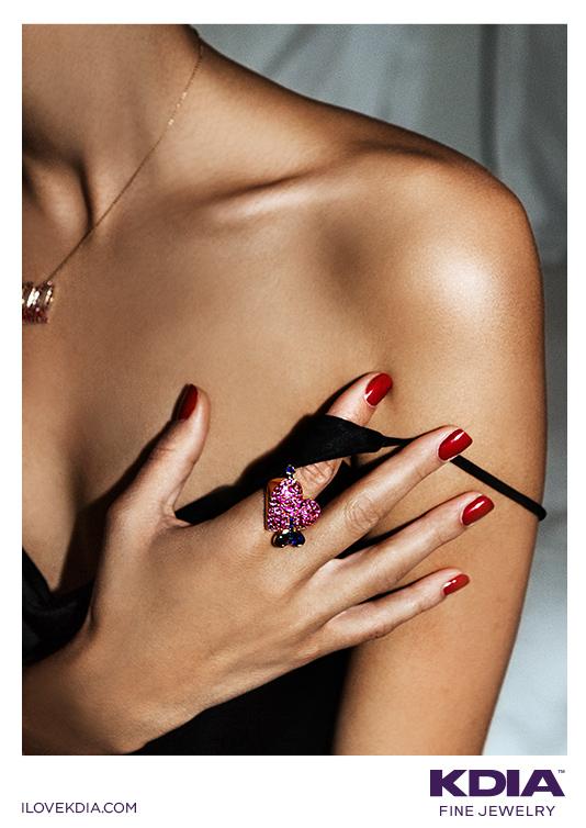 LVARepresents's tweet image. @AndiElloway for #KDIA, featured in @TheGaloreMag! Shop jewelry at ilovekdia.com. #LVArepresents #LVAartists