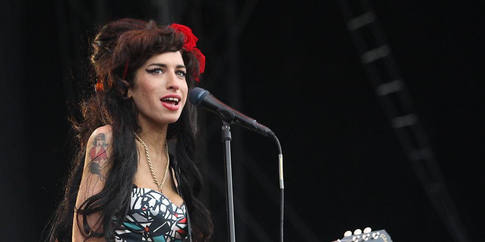 The first teaser for the Amy Winehouse documentary is absolutely chilling: cosm.ag/6015NxPT