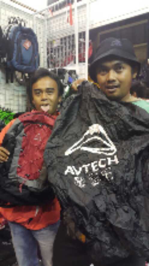 masih di keseruan <a href="/indoscavenger/">indoscavenger</a> di @IndoOUTFEST tadi <a href="/fceallachain/">Fiona Callaghan</a> <a href="/avtechindonesia/">AVTECH</a> <a href="/Braven_IND/">BRAVEN Indonesia</a>