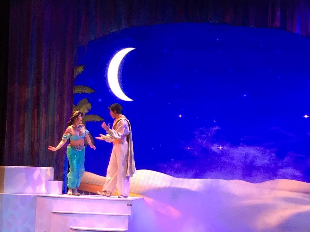 PauBestard's tweet photo. Momento Aladdin y La Princesa Jasmine en el Myckie's Music Festival en @auditoriumpalma
Muchas Gracias #MarcosF. http://t.co/rCKczfB3lp