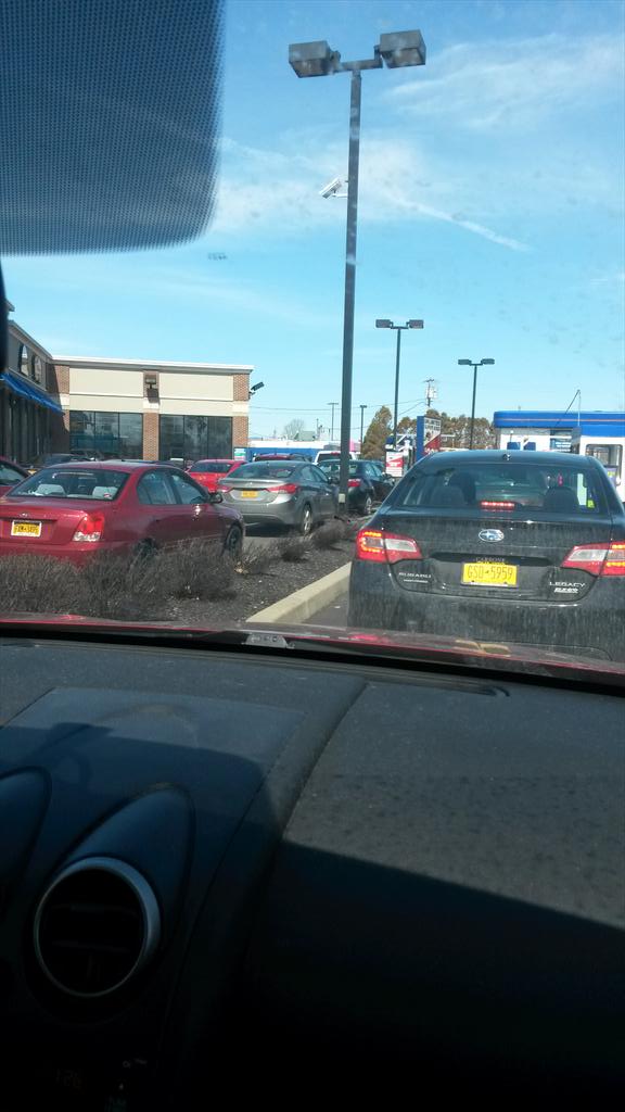 JamieMarie84's tweet image. Everyone had the same idea @DeltaSonicWash #CarWash #ByeByeSalt #UntilThisWeekend