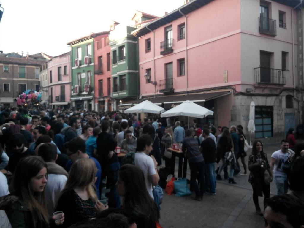 radiomacuto24h's tweet photo. #genarin2015 #leon #SemanaSanta http://t.co/tFCCOhUH6U