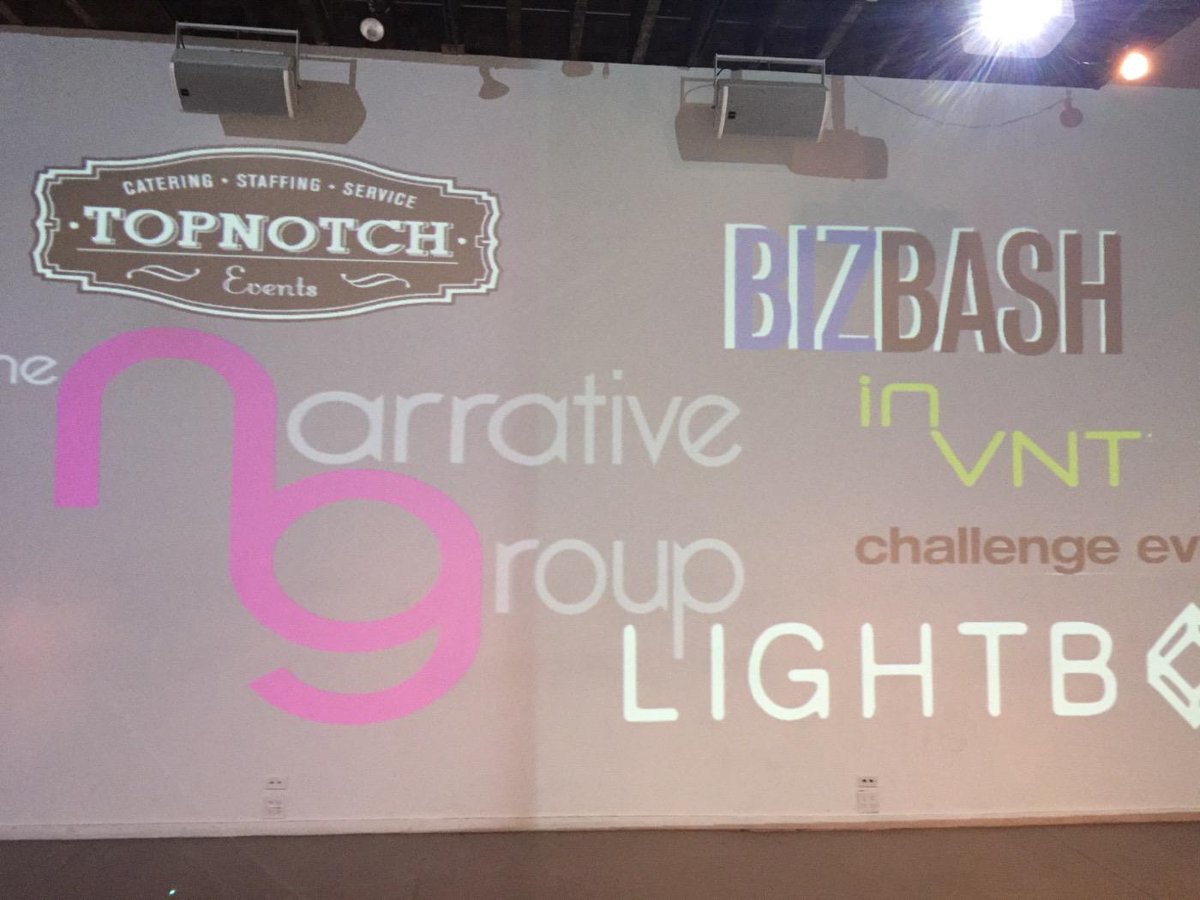 Topnotch_Events's tweet photo. With good company today! @BizBash @inVNT @narrativegroup @lightbxnyc at the beautiful #lightboxnyc #socialAtevents http://t.co/ii6uP2Dh6t