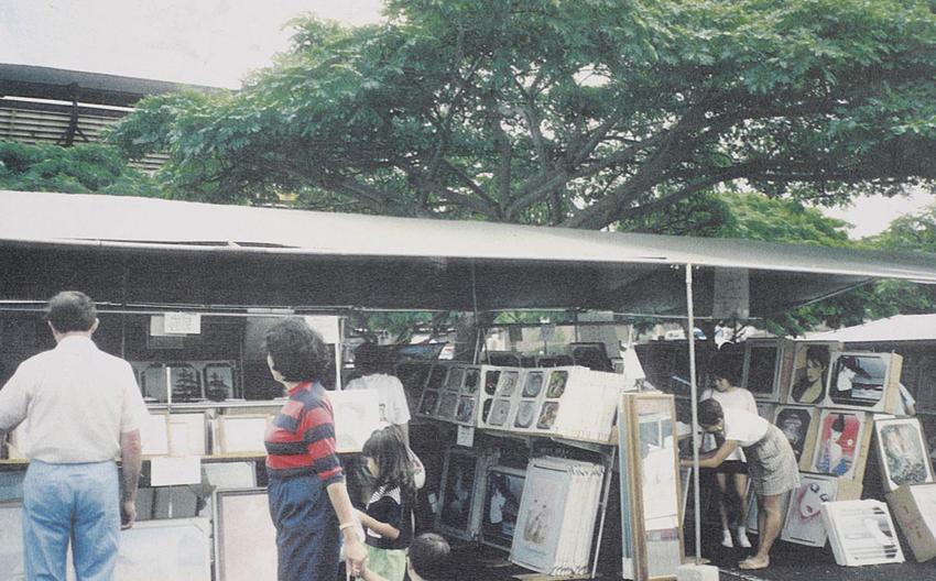Plus_Interiors's tweet photo. #TBT From humble beginnings at the #AlohaStadium Swap Meet to Plus Interiors. #picturesplus #entrepreneurs #madeinHI http://t.co/rBzGXBbwrO