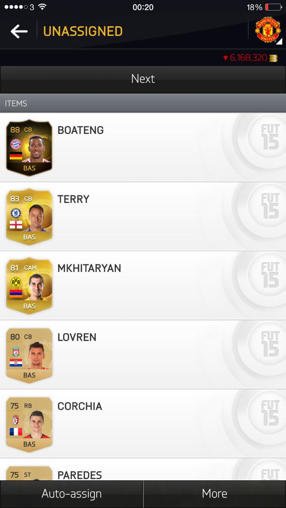 FIFAGod10's tweet photo. @NepentheZ nahhhh no way next pack welbeck! http://t.co/UZ8cjQtCnD