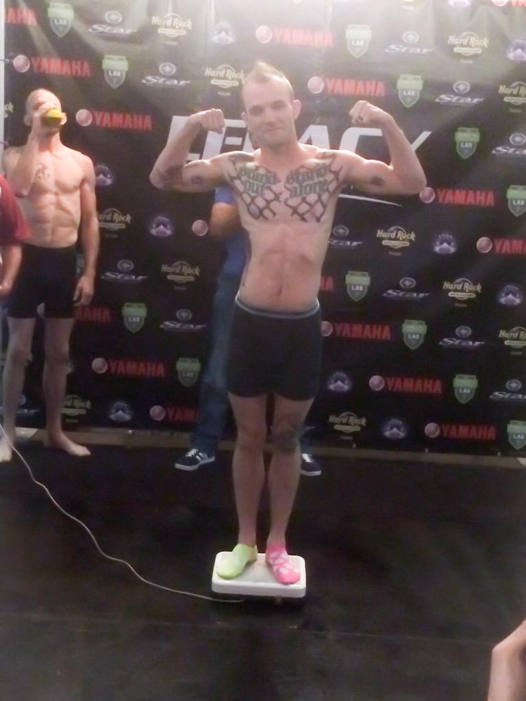 BritneeHauenst1's tweet photo. @MMAhowi3 made weight! Time to rehydrate and relax! He's ready for war tomorrow! #legacy41 #145beast #hesready http://t.co/jsBBlbwwQF