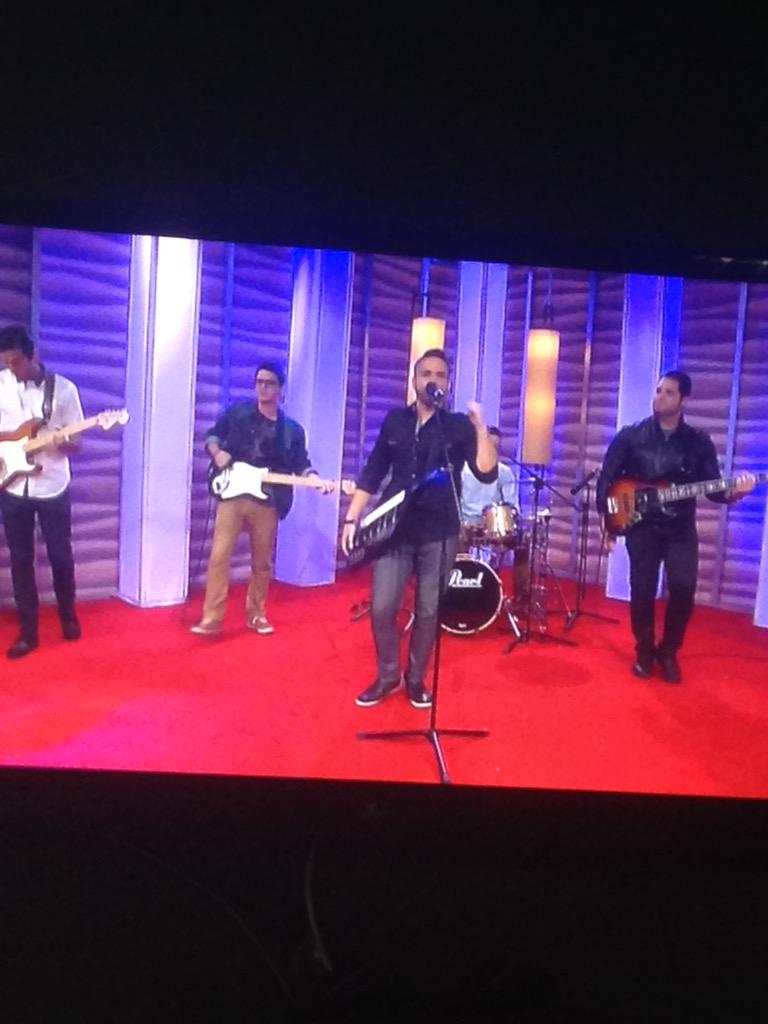 GabiitoMusik's tweet photo. @juancarlos_rosa #DiaADia http://t.co/U8pxui2UAA