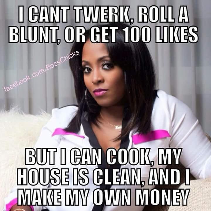 ChronicallyKush's tweet photo. "@acedaanimal05: Where the REAL Women at 👏👏👏😉💯 http://t.co/aP55ty8Auw" well Ian roll a blunt too