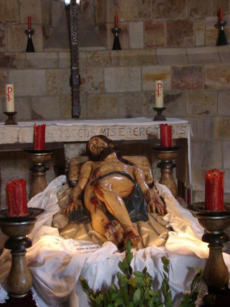 SemanaSantaZa's tweet photo. #SemanaSanta #Zamora #2015 #JesusYacente http://t.co/XjJfFlxGN9
