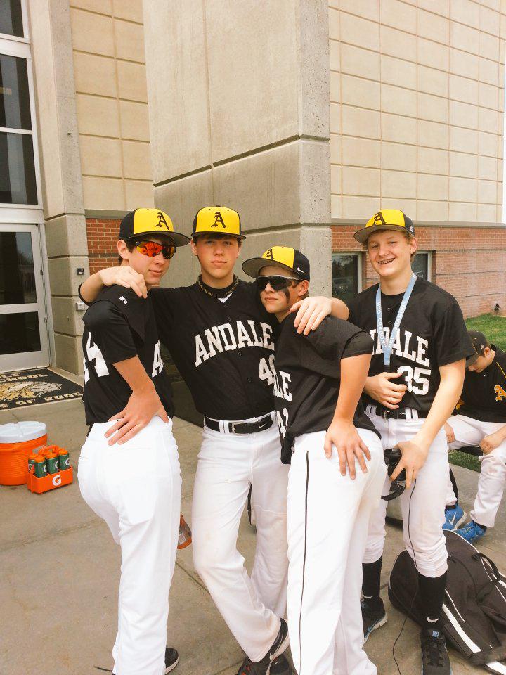 AHS_CT_baseball's tweet photo. Waiting for the bus. Coming for you Eisenhower! http://t.co/cHUC5G4vnw