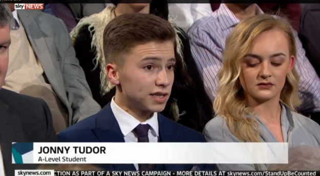 youngvotersuk's tweet photo. “@BuzzFeedUKPol: Everyone Wants To See More Of Jonny Tudor In The Leaders Debate
http://t.co/hWkUmsgFRj http://t.co/PrauJGqsMC” #johnnyforPM