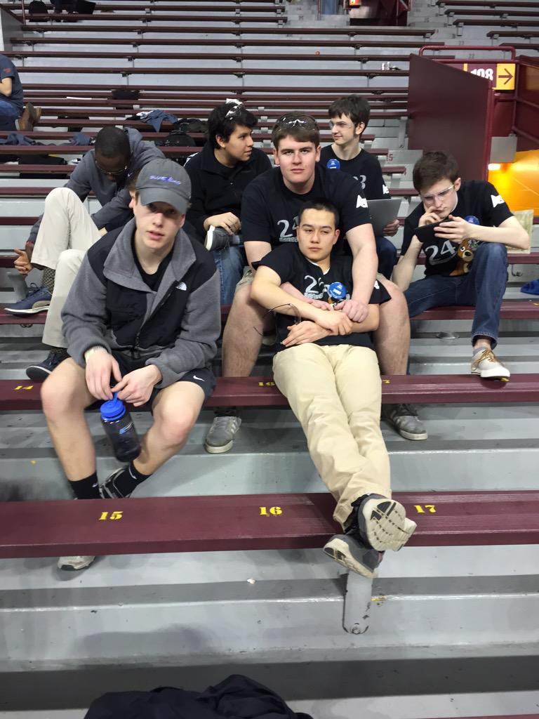 BlakeBearbotics's tweet photo. @SerialMiller97 "don't worry about it" http://t.co/AkZJjqaQWt