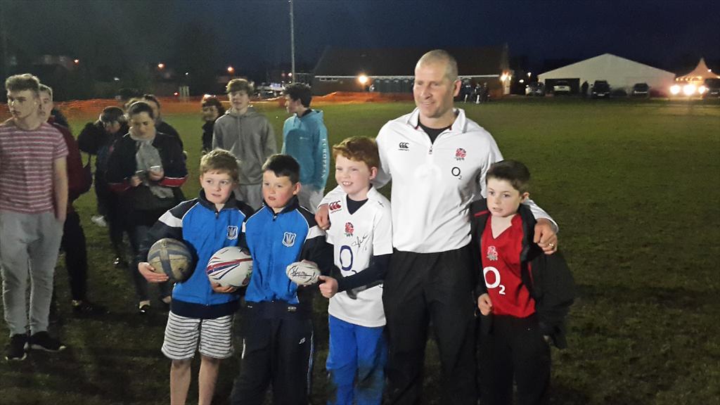 EnglandRugby's tweet photo. "I love coaching, I'd do this kind of thing more if I could." Stuart Lancaster after coaching @PocklingtonRUFC. http://t.co/ImoXmNn83J