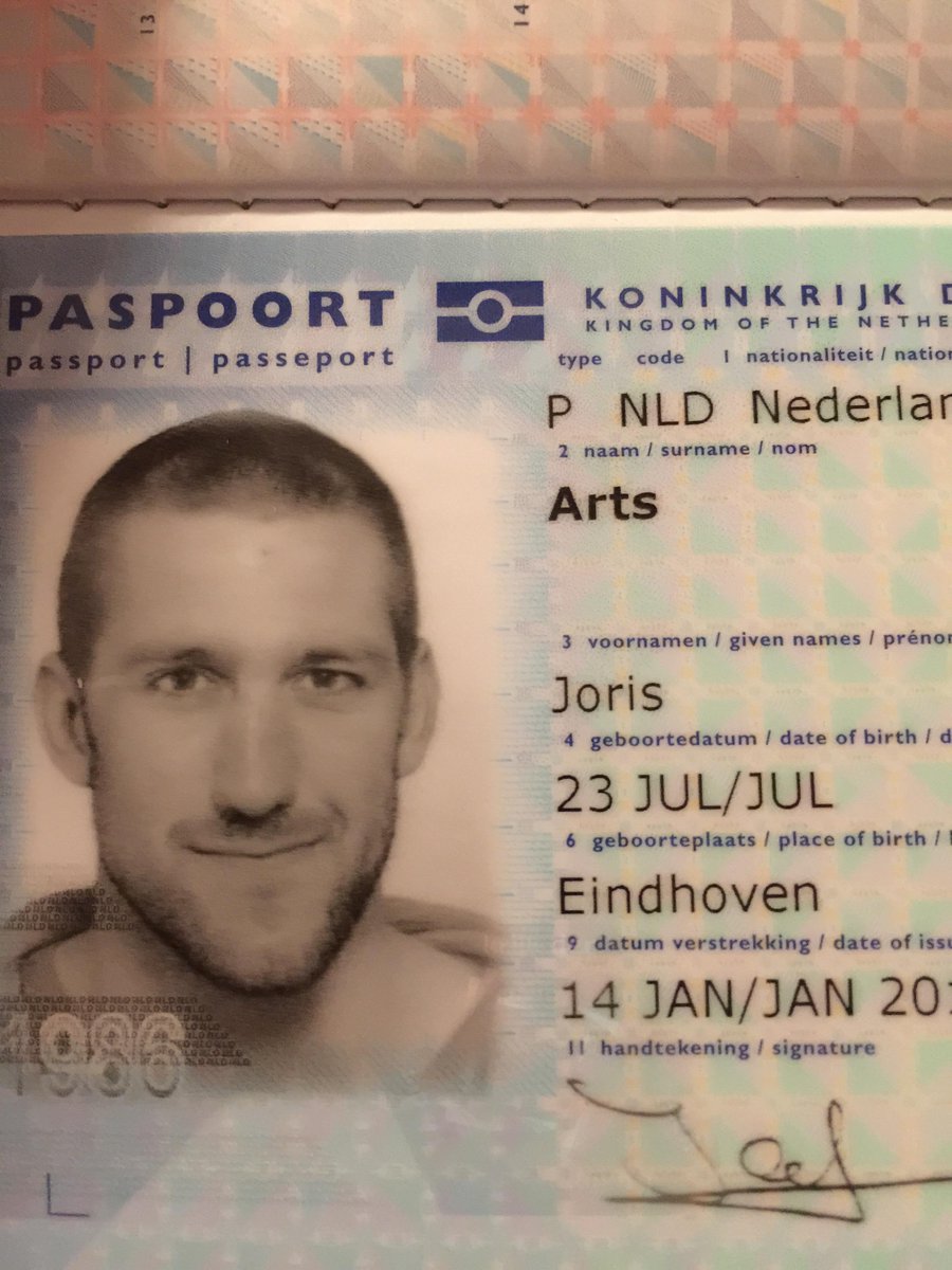 Mar10Aerts's tweet image. Test @Eindhoven Twitterkracht mee! Gevonden paspoort tijdens hardlopen vanavond #Tongelresestraat #JorisArts RT=Nice!