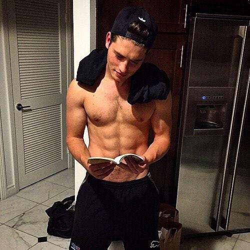 puberty did the Wizards of Waverly Place cast well