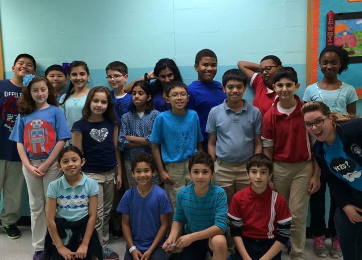 D on Twitter "hpshoustonnorth Harmony School of Excellence Houston 5A Light it up Blue! 