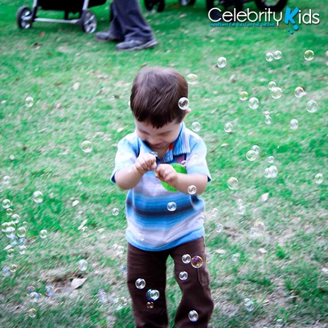 CelebKidsmgz's tweet image. Because when you see bubbles, you play in the bubbles #bubblesarefun

#celebritykids #mcdonaldsfestival #houston