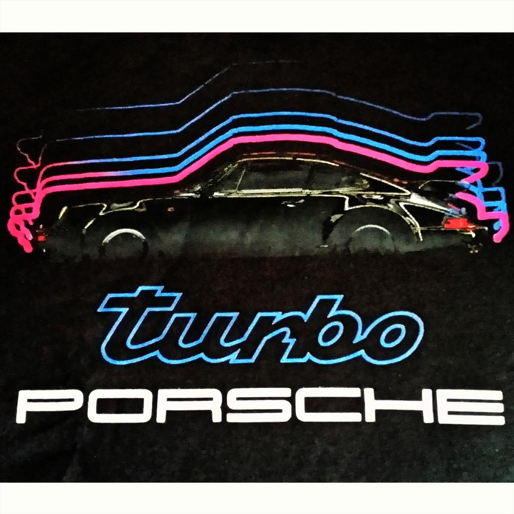 AlvaroMF3's tweet image. Porsche 💕💕💕😍😍😍 
#Porsche #PorscheClassic #IntersportPiñeiro #Fenómenos @dani_elpi @fpineiro7 😉😉😉