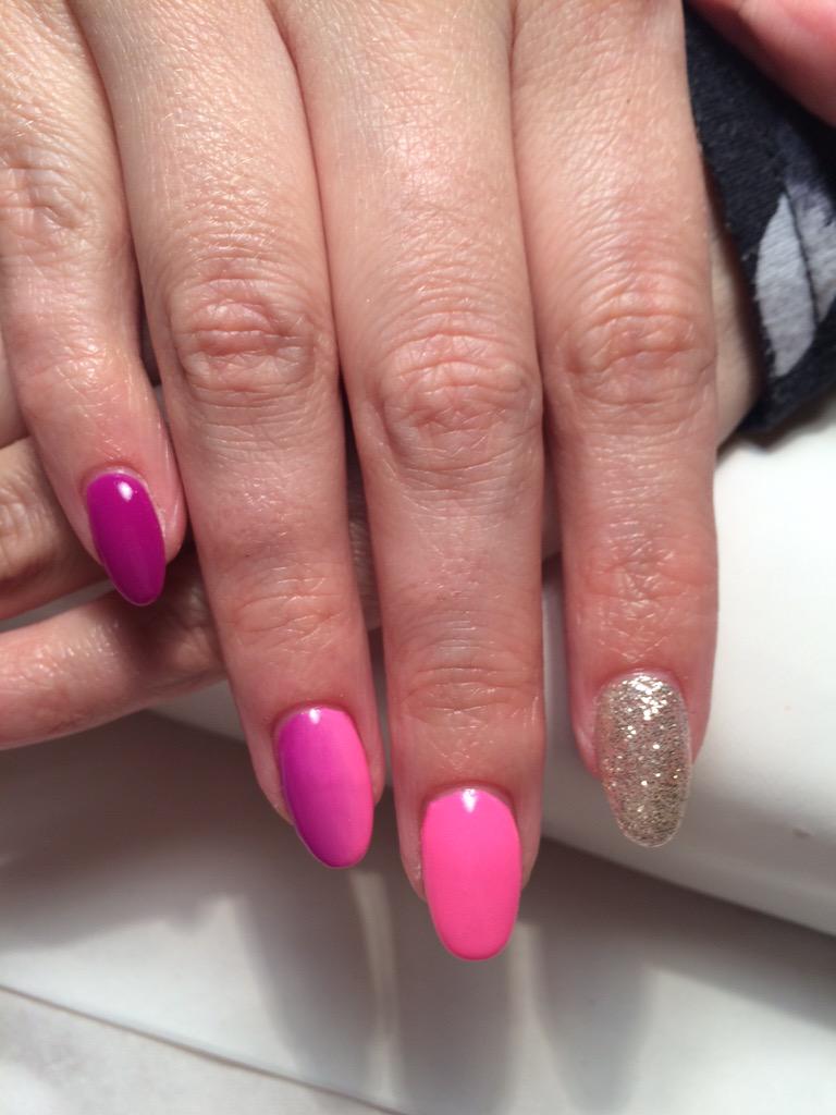 Intimatewaxer's tweet photo. @scratchstars @CrystalNailsUK http://t.co/heedIciYE1