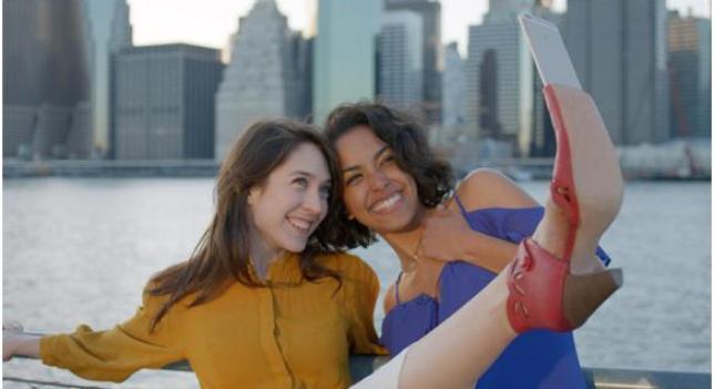Gmpa001's tweet photo. llegan los zapatos para selfies http://t.co/vIs9YSadT8 vía @Tecnoxplora http://t.co/QEbkWMVbQj”@leire_gonzalez hechos para nosotras❤️❤️