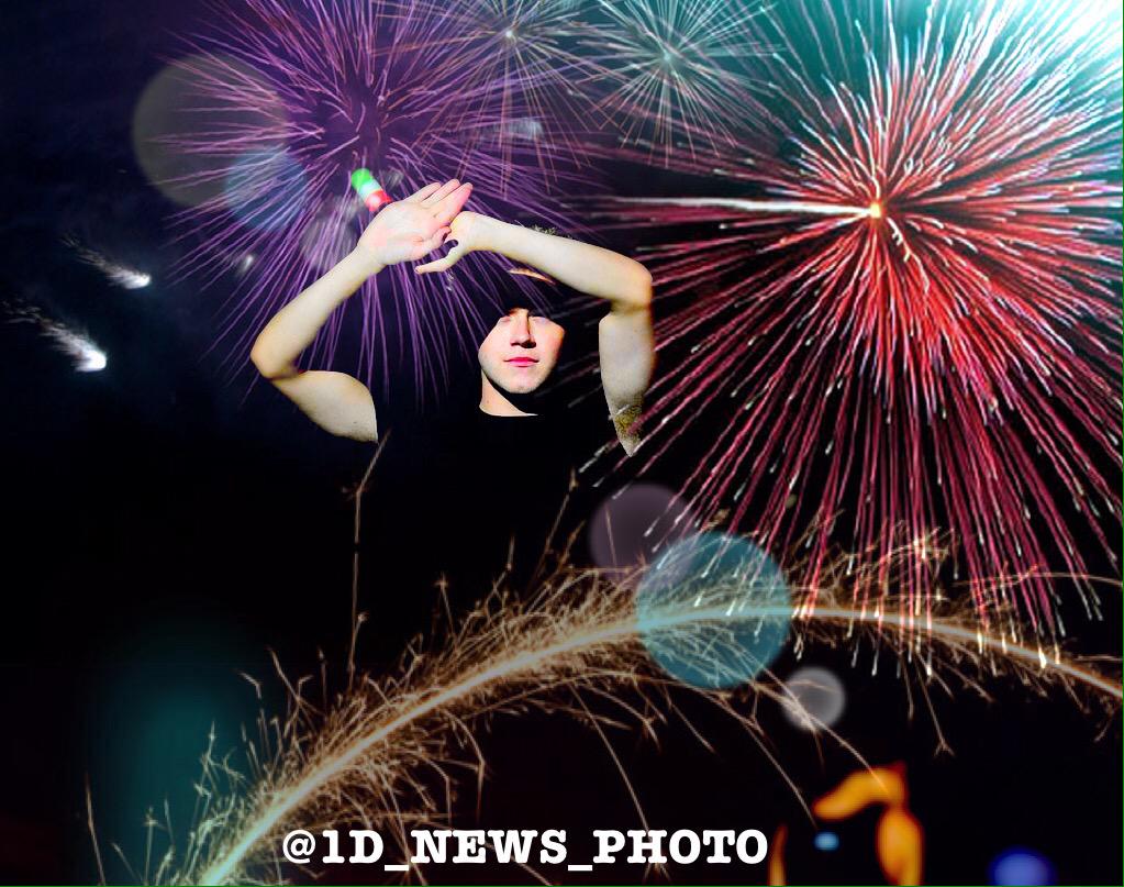 1D_NEWS_PHOTO's tweet photo. My "photoshop" making :) do you like it? Want more pictures like that? http://t.co/swSclg9Pcn