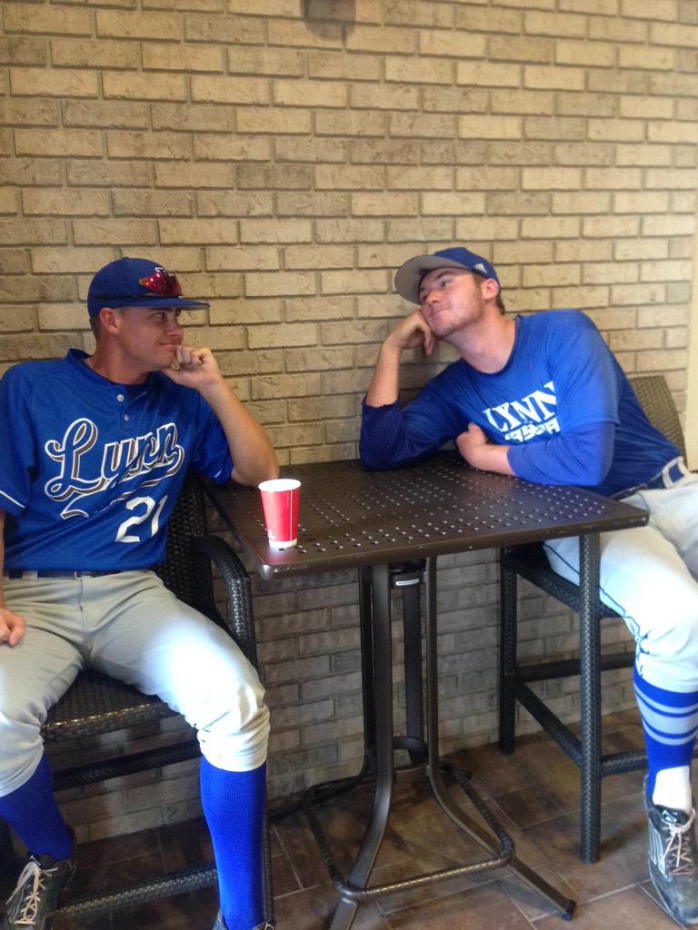 Lynn_Knights's tweet image. Lightning delay for #LynnBaseball vs @SaintLeoLions #BaseballProblems
