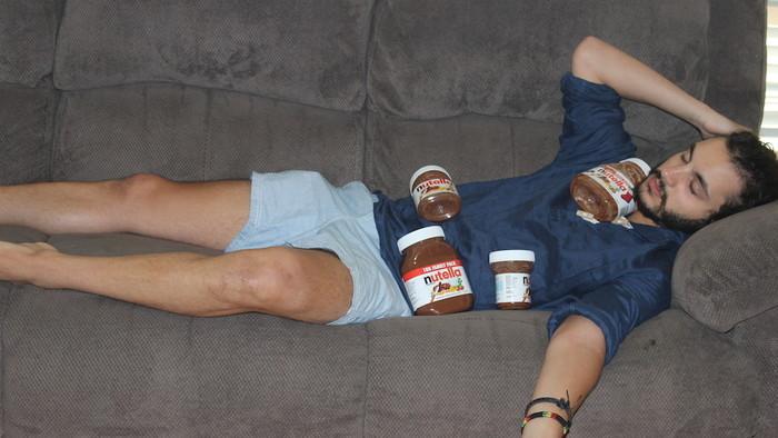 VICE's tweet photo. I Ate Nothing but Nutella for a Week and Found My Inner Darkness http://t.co/lKaEnflnwV http://t.co/dXGqD0yL69