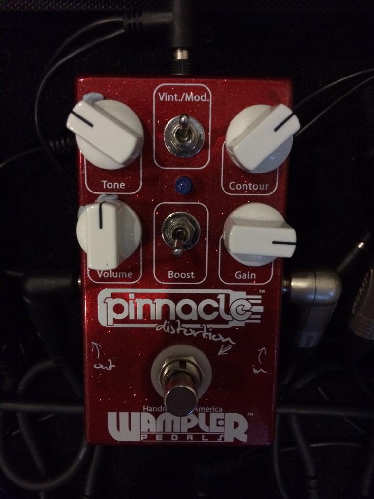 BSpW0782's tweet photo. Long overdue night of properly road-testing what my @WamplerPedals can really do. Awesome! 🎸🔊👍
#pinnacle #plextortion http://t.co/kEK6DcLqc3