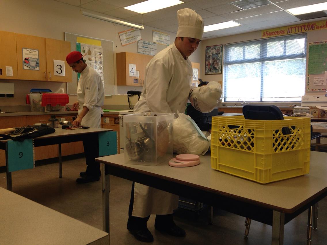 hmeceducator's tweet photo. Evan setting up his station for #SkillsBC. #sd36learn #bced #PRHomeEc #SurreyHomeEc http://t.co/RA0KUPhHvY