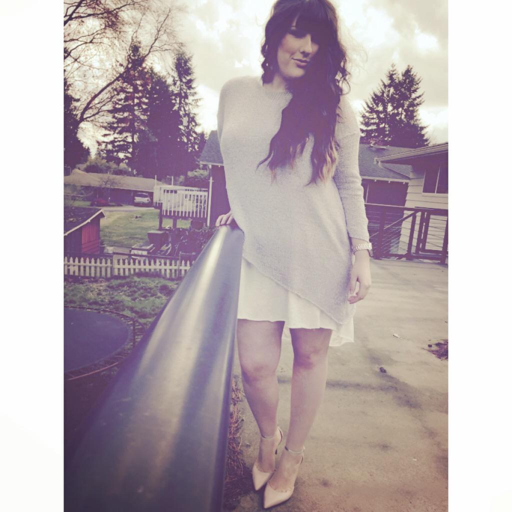 AmeliaJean97's tweet photo. Always keeping it classy. #seattletonight #nightout http://t.co/6T2RNgsZgr
