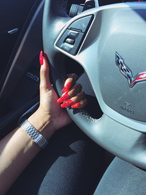 I LOVE MY NAILS ❤️💅🙌 http://t.co/9rnQlCNIWt