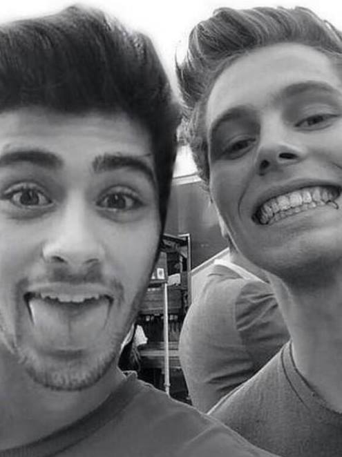 Daddy45Luke's tweet image. Zayn Malik and Me x3
