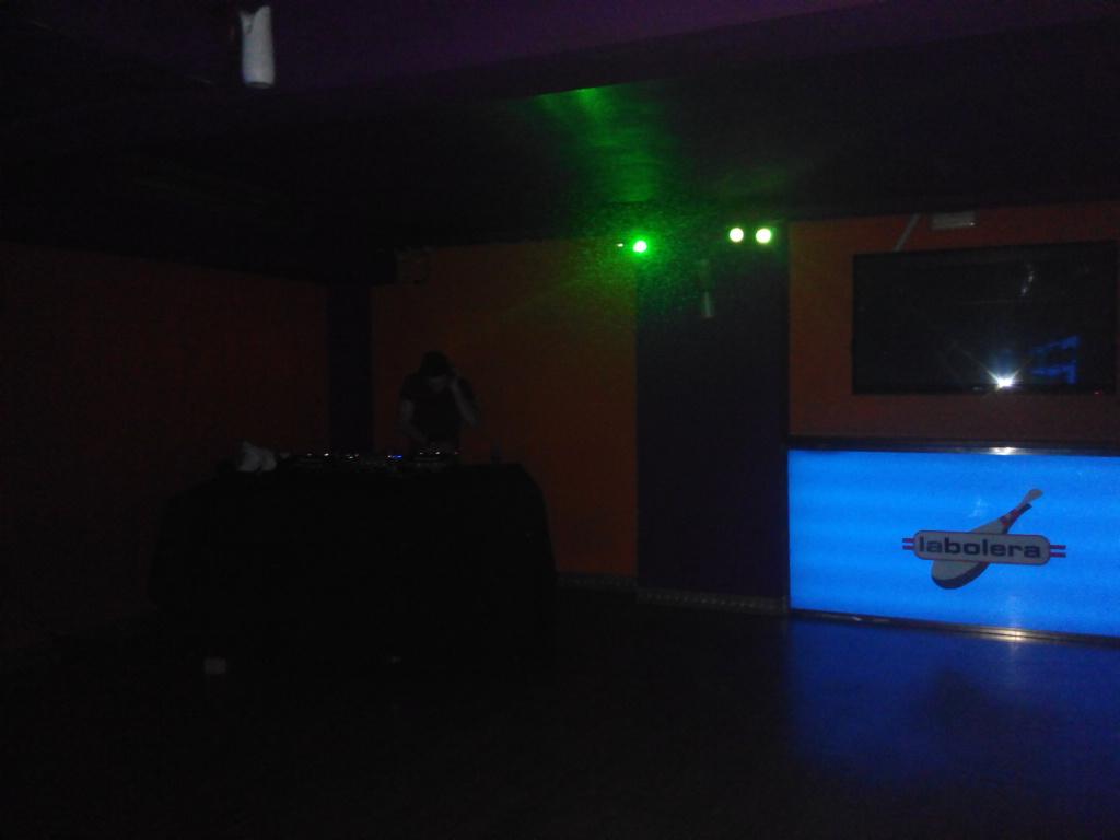 LaBoolera's tweet photo. Comenzamos, con Dj vela no te lo pierdas! http://t.co/oa4o5fP4sV