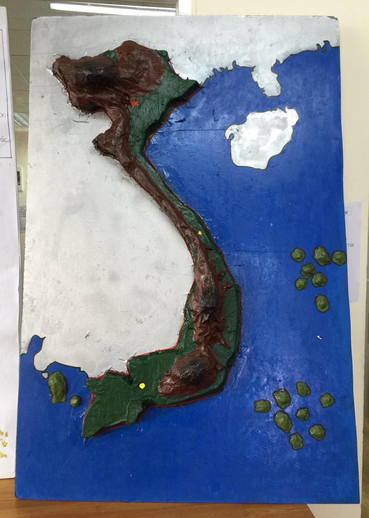 jeffbonazzo's tweet photo. Grade 8 VN Geography projects. 3D mapping skills! #aismsrocks http://t.co/LeHuF0MZwW
