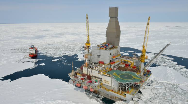 SPEatTheBeach's tweet photo. Fun Fact: Russia's Chayvo oil field houses the world's deepest oil well, Z-44. It is 40,604 ft deep. @SPEtweets http://t.co/OrHjARQSHD