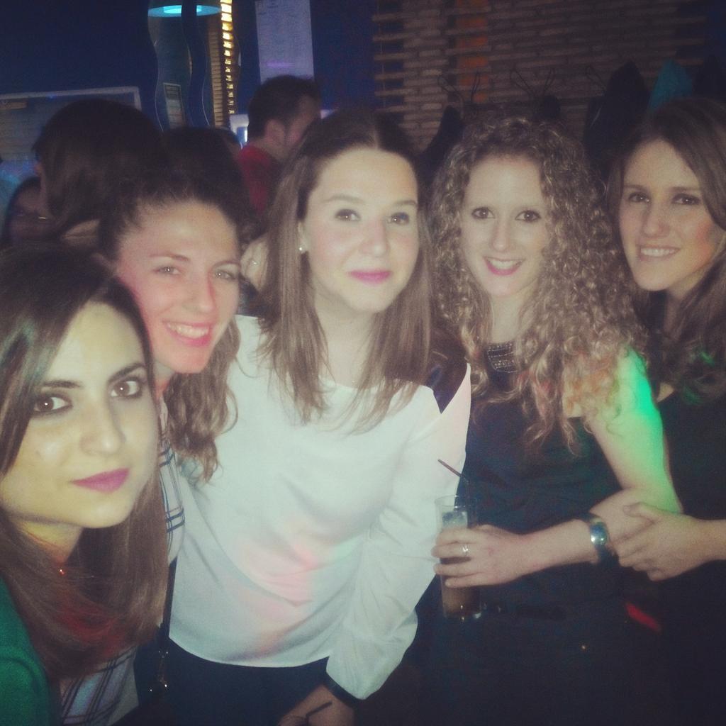 GuiomarSD's tweet photo. #discopubweekend http://t.co/3opRZTHDyS