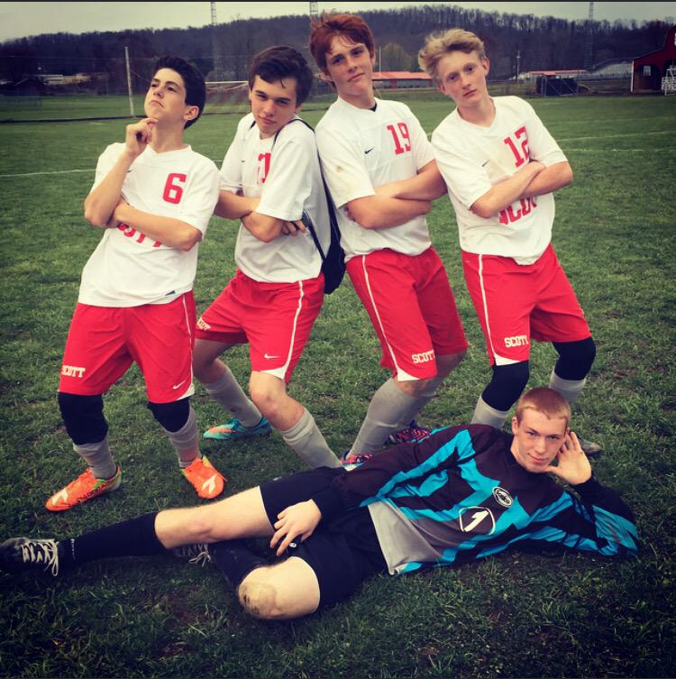 JohnathanAB14's tweet image. #TheExterminators @ben_cross12 @IHVarsity @austinkmorrow @jonstorey11 @b2d1d119c82b4cf @scotthighsoccer