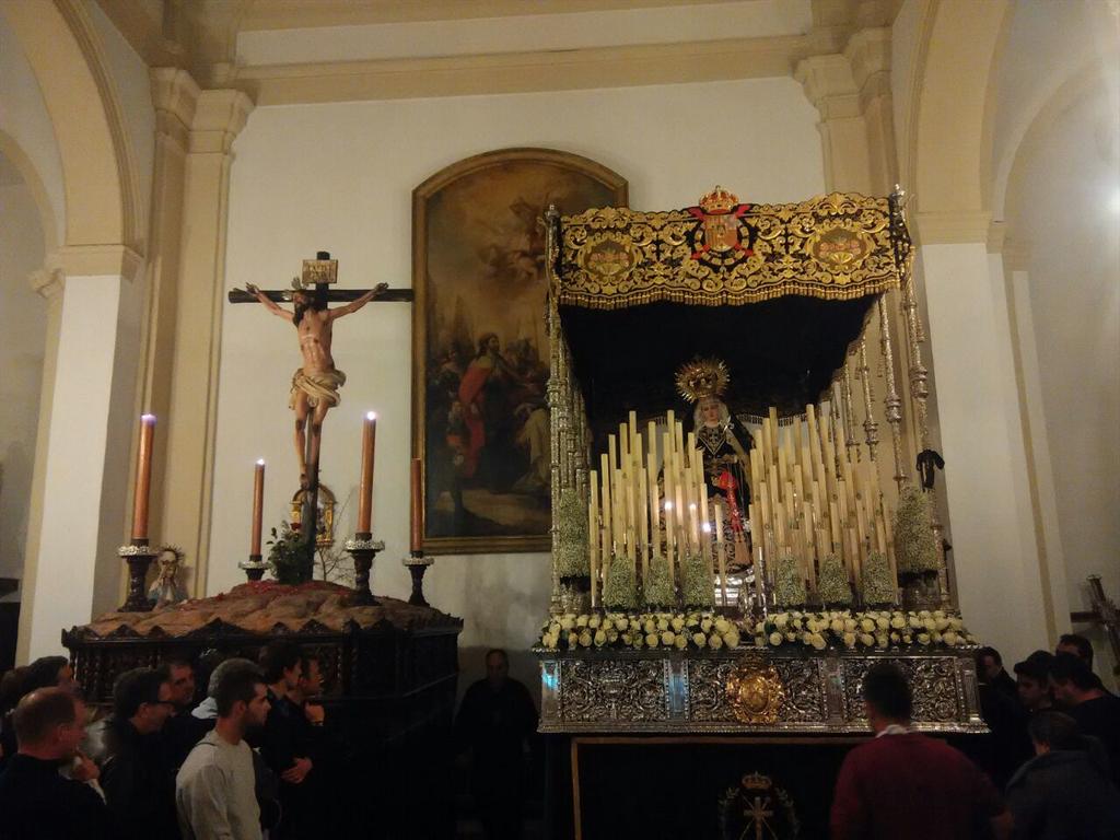 La Hermandad de la Expiración ya se encuentra recogida. #ssisla2015 #CofradeAPP15