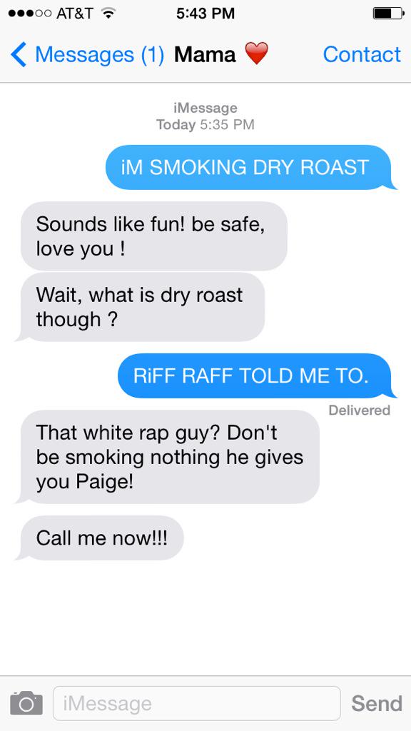 PAIGE__master's tweet photo. @JODYHiGHROLLER #DryRoast #MomsReply 😂 #VersaceMom http://t.co/gEQIKtmuGe