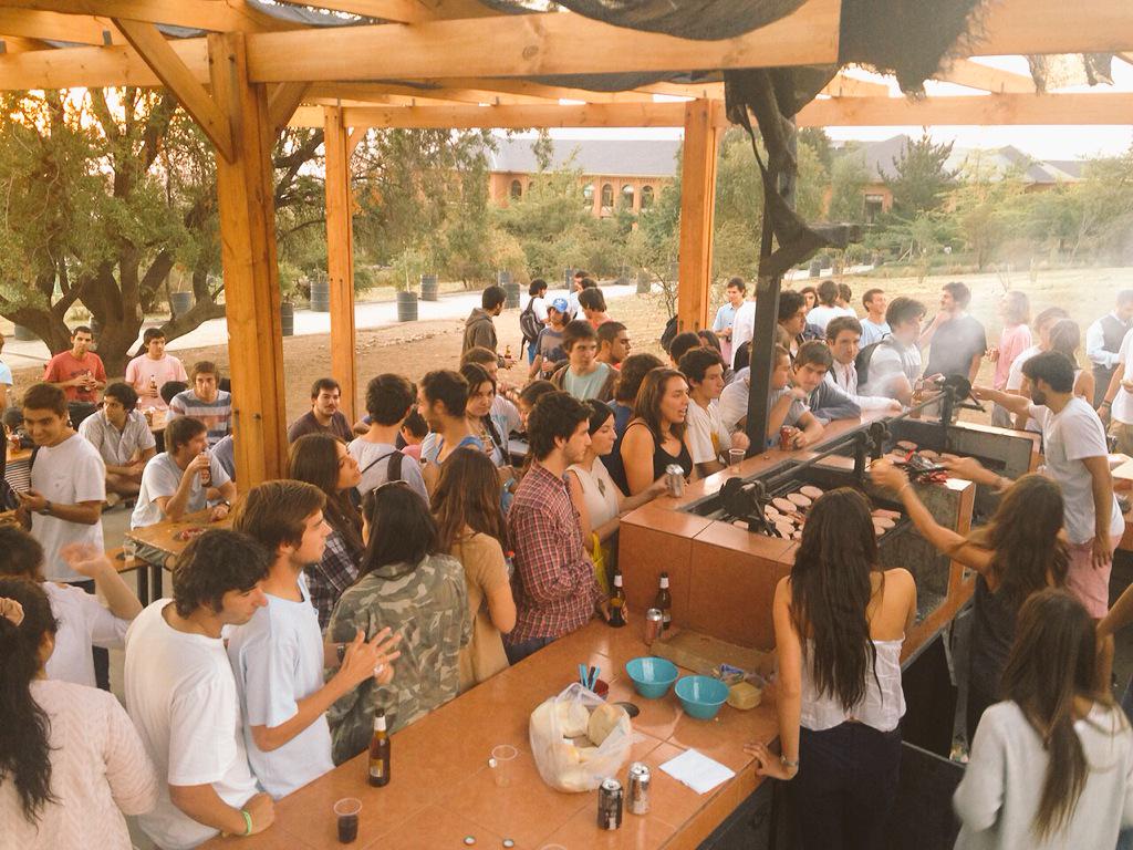 CadecUandes's tweet photo. Gracias por el tremendo ambiente ayer en el asado de inicio de la liga! http://t.co/HFVpApn3Q2