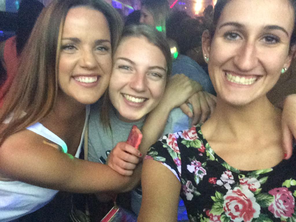 laura__alison's tweet image. LUV them @mTALLLLLL @KnowKristenC 💕 #fall13