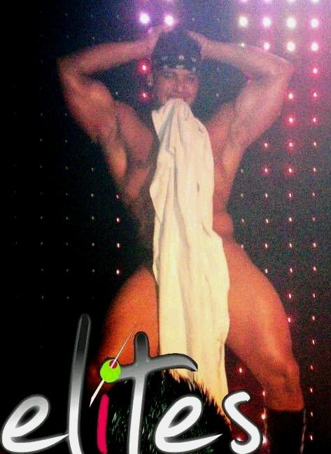Leo_AlejandroU's tweet photo. #goodnight #BuenasNoches #selfie #men #kiss #girl #stripper #gogodancer #style #hot #tbt #dance http://t.co/OL6CiZBGW1