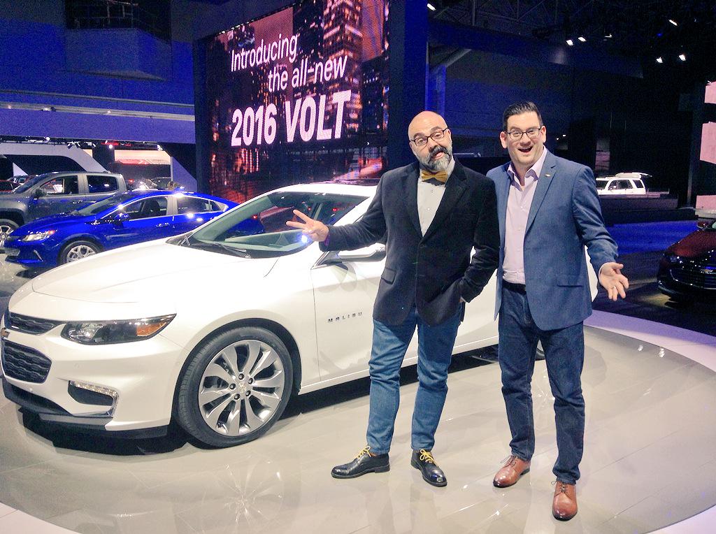 ChevyAutoShow's tweet photo. @Joe_LaMuraglia & @CraigDaitch reminds #NYIAS to #FindNewRoads with the #ChevyMalibu. #OUTwithChevy. @NYAutoShow ^MF http://t.co/0MAKI8MoCF