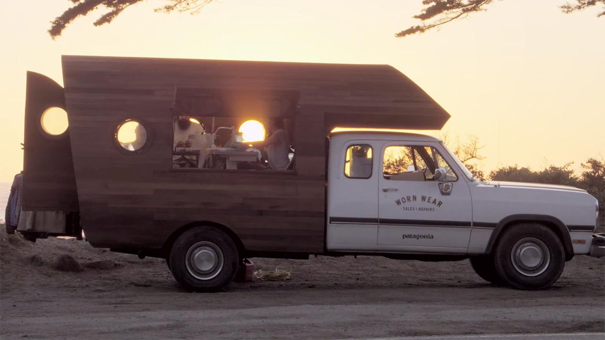 FastCoCreative's tweet image. Patagonia's repair wagon is embarking on a cross-country tour to fix your battered gear: f-st.co/dkdEQhy