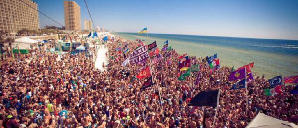 Swervesshouse's tweet photo. 3 types of Spring Break http://t.co/cdAouWkb4N