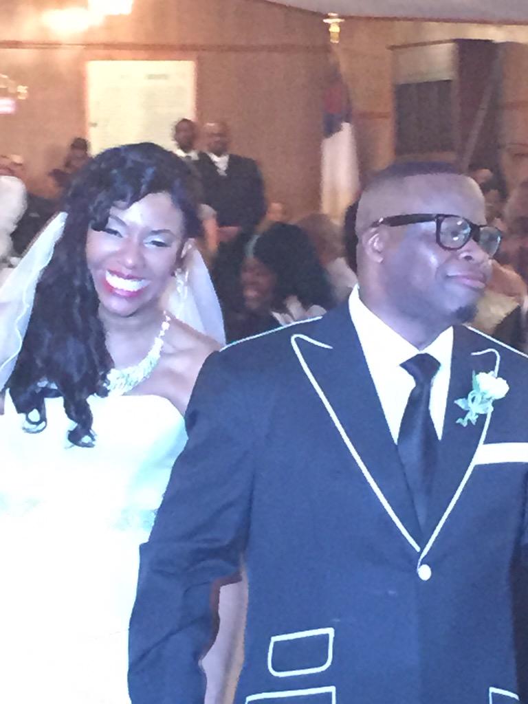 virtuousone's tweet photo. #BaileyBash #wedding http://t.co/LIU2wn3nod